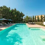 Nunzia Villa *