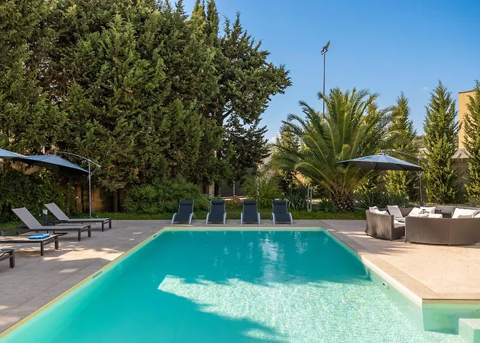 Nunzia Villa