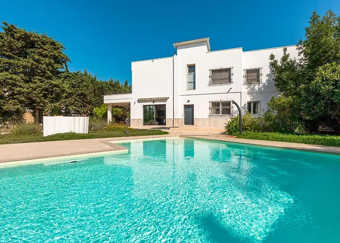 Nunzia Villa